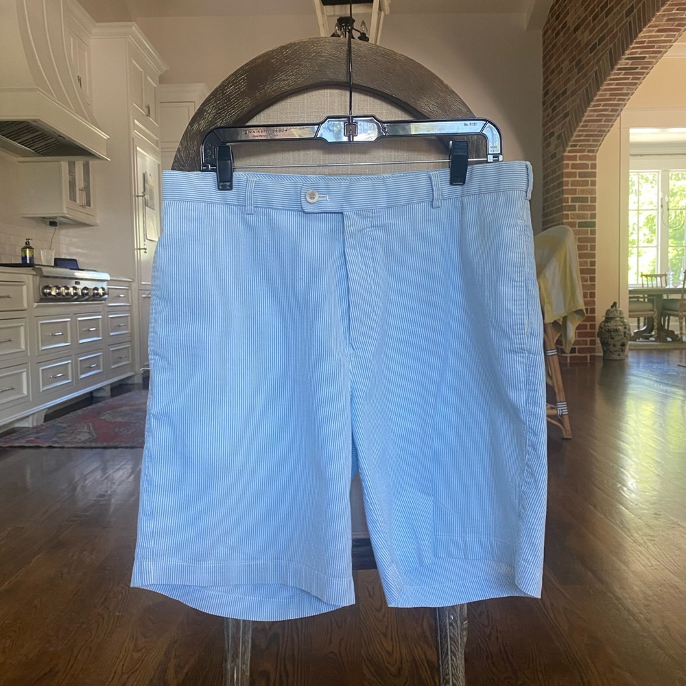 EUC Peter Millar blue seersucker shorts size 34